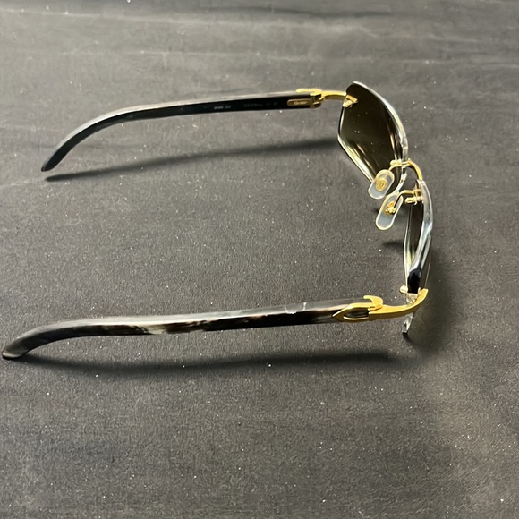 Color Brown, Tan, Gold & green tint. Also my prescription is in them. - Picture 2 of 4